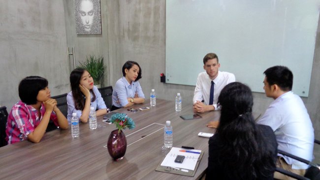 Gặp Gỡ Đối Tác TAU Trading & Manufacturing USA Chuyên Sản Xuất Các Vật Dụng Trang Trí Bằng Composite