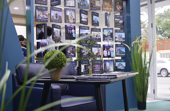 CAT NGHI INTERIOR PHỐI HỢP CÙNG THIET THACH GROUP TỔ CHỨC TRIỂN LÃM THÀNH TỰU 11 NĂM - NHÀ CỦA NHỮNG NGƯỜI LẠ