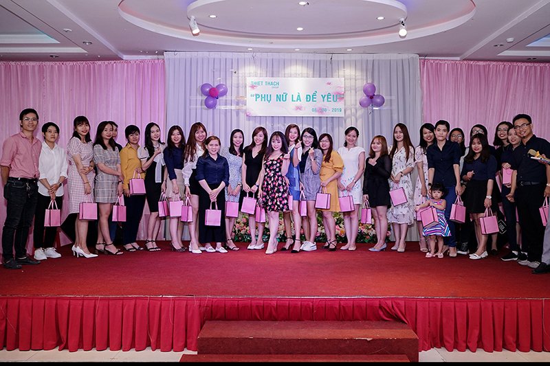 Đêm Hội “Phụ Nữ Là Để Yêu” Mừng Quốc Tế Phụ Nữ 8 - 3
