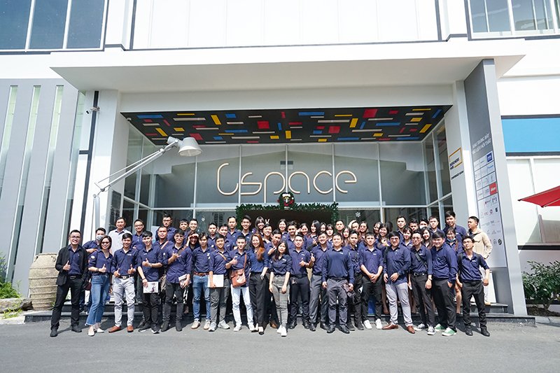 THAM QUAN THỰC TẾ VỀ CÁC LOẠI VẬT TƯ XÂY DỰNG TẠI SHOWROOM C-SPACE