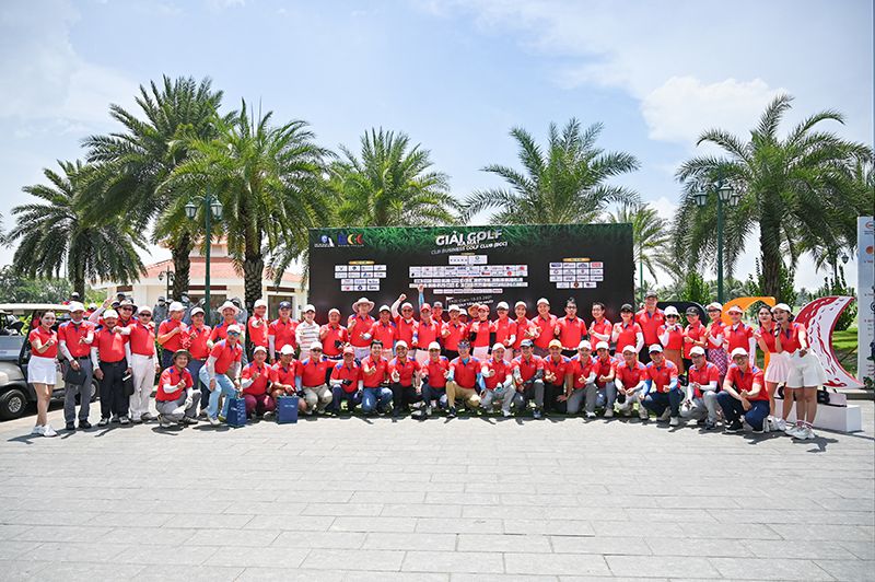 Đồng hành cùng giải golf ra mắt CLB golf doanh nhân BGC